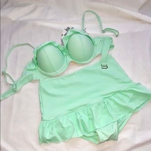 pinup girl style swimsuit